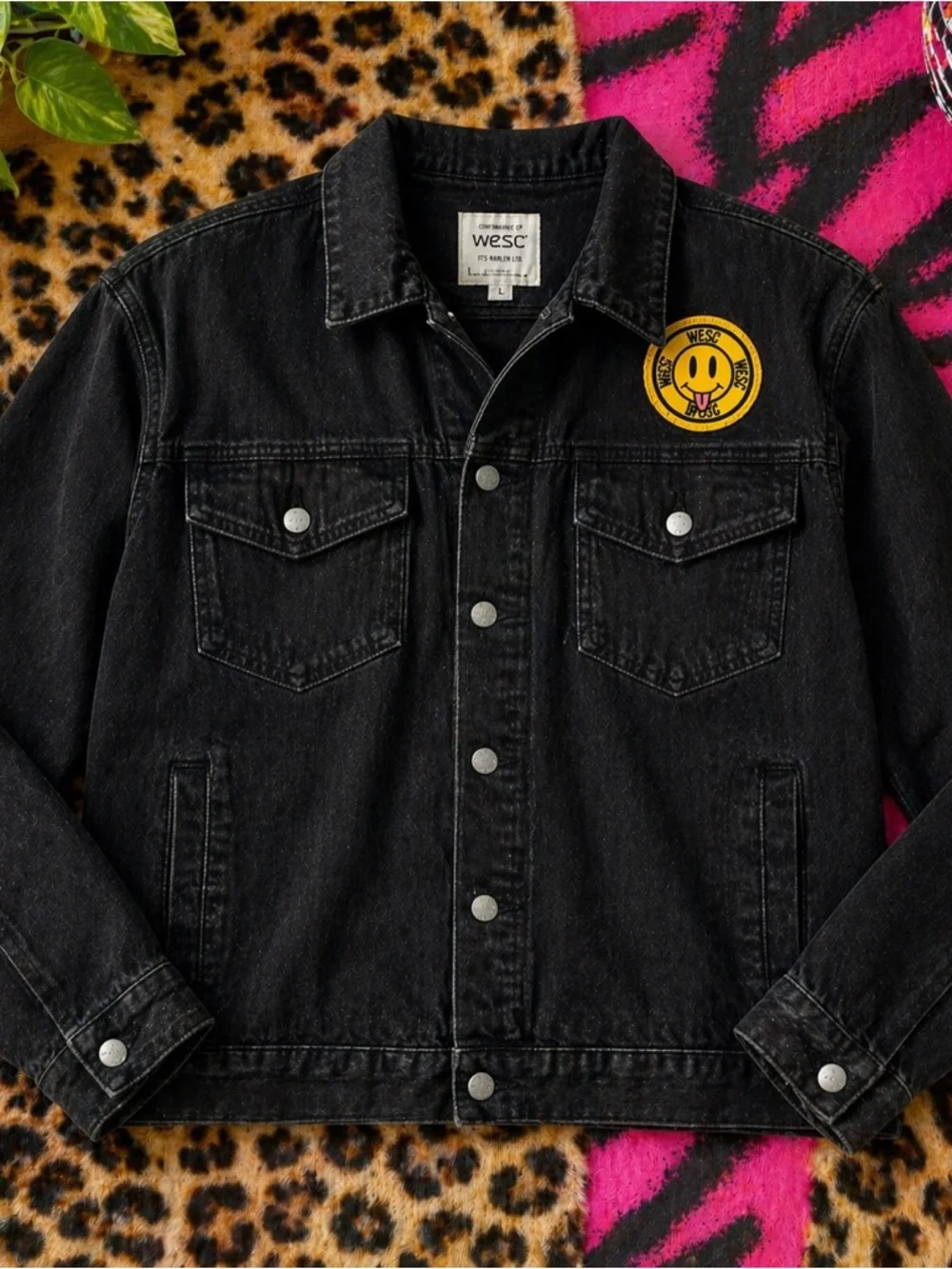 WeSC Black Denim Trucker Jacket Smiley Patch Unisex Medium Streetwear
